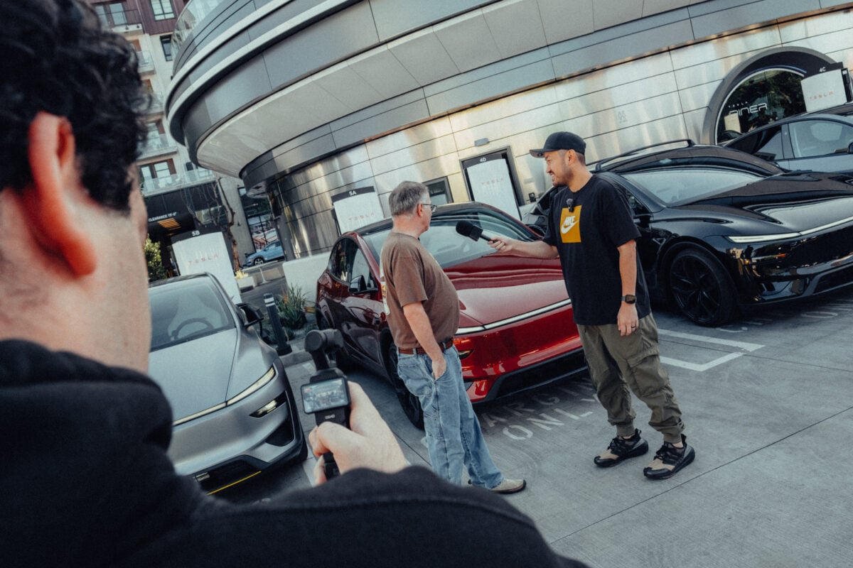 Tesla owners meetup at the Diner